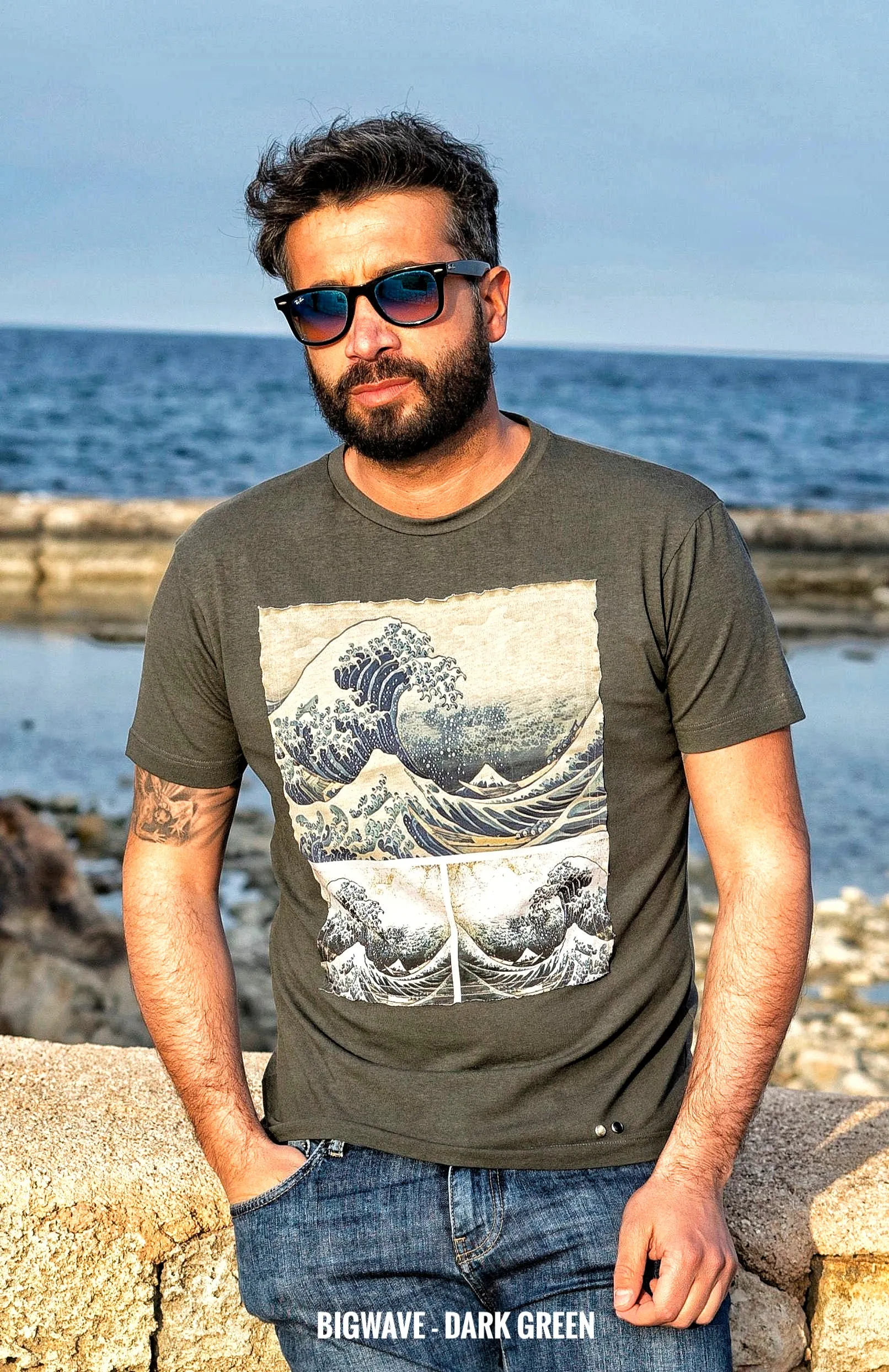 T-shirt made in Italy Fantasia big wave 100% fresco cotone jersey design big wave