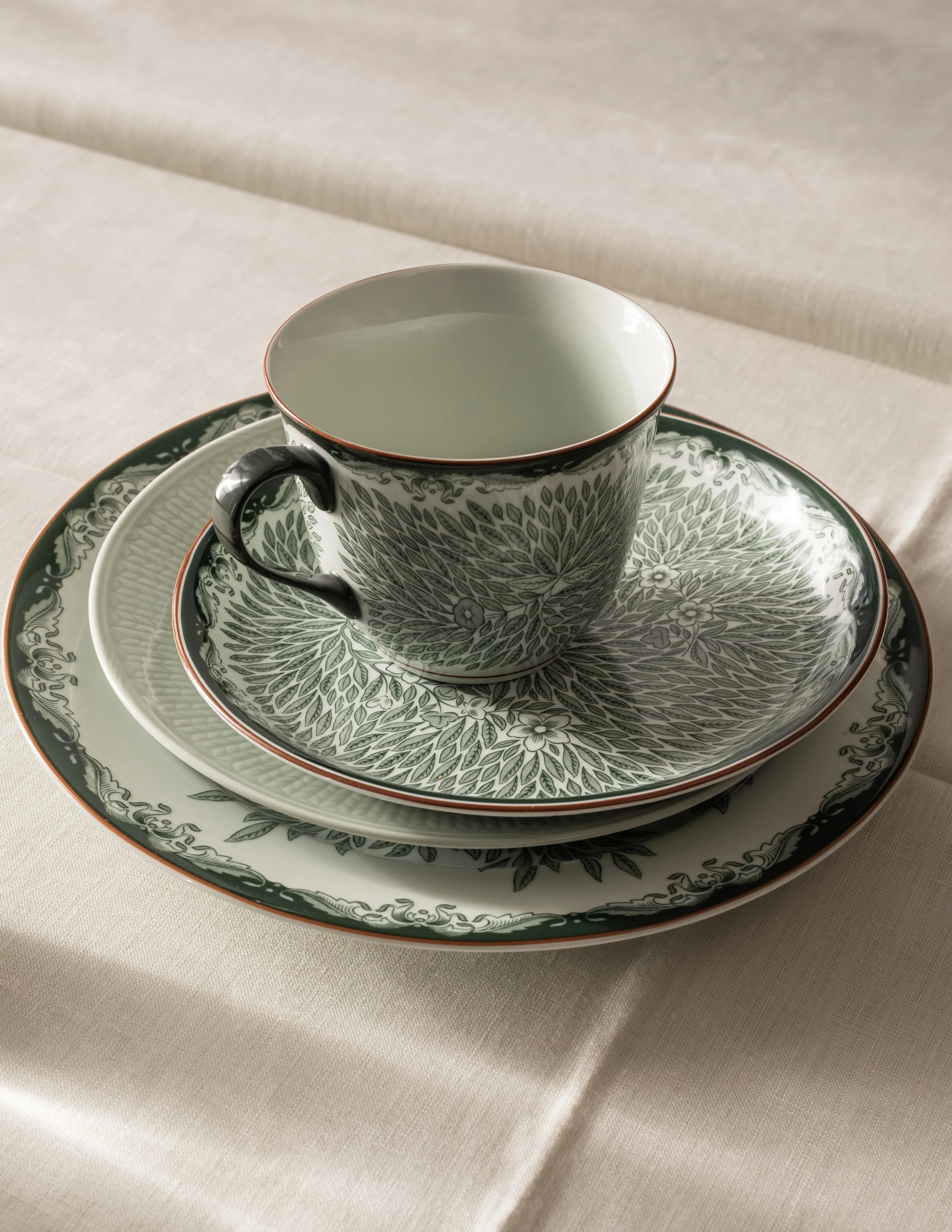 Tazza Ostindia Floris 40 cl.jn{font-size:18px}Blu