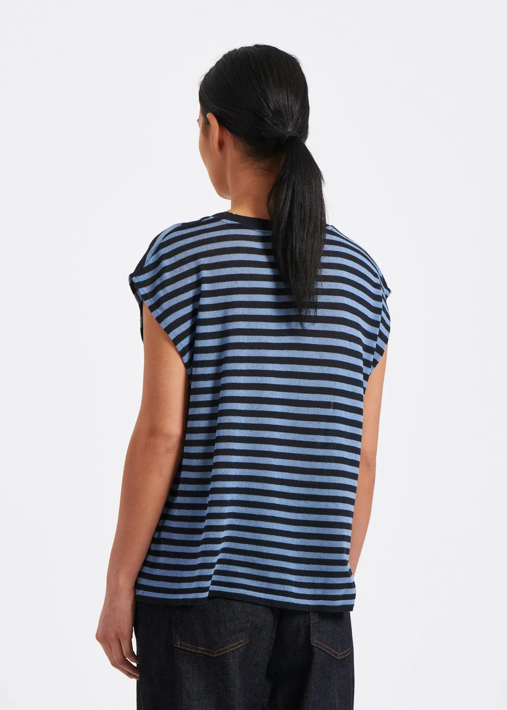 Thin sleeveless sweater with blue stripes