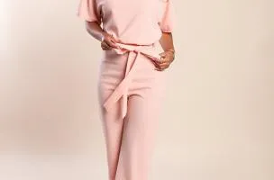 Tuta a maniche corte Nelia, rosa chiaro