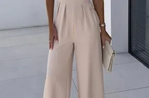 Tuta elegante senza maniche, colore beige