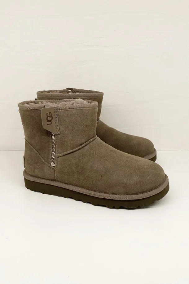   UGG Stivaletti