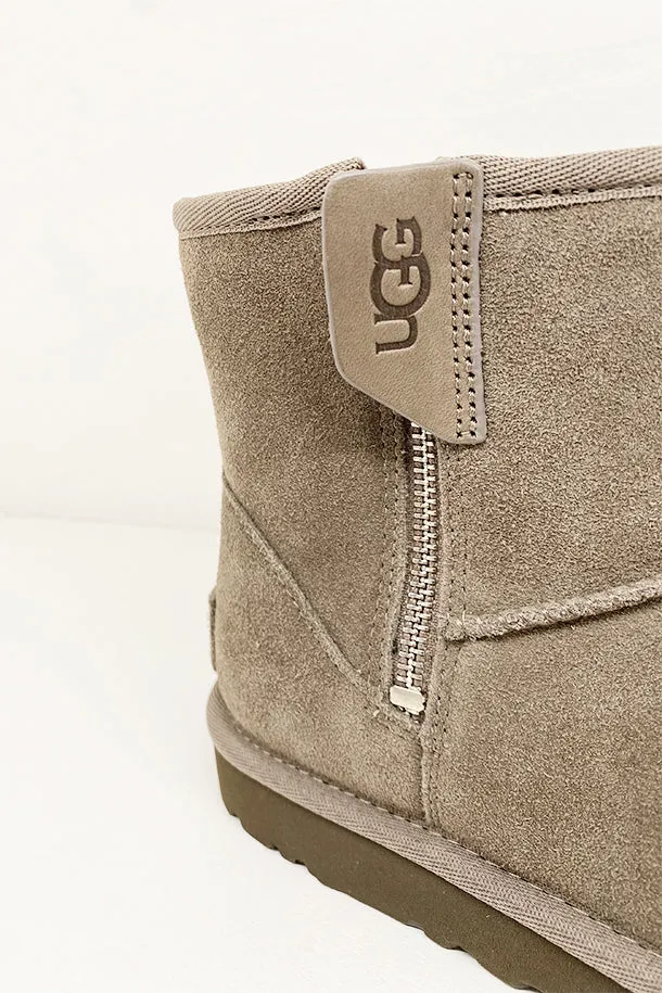   UGG Stivaletti