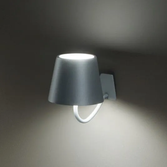 Zafferano Poldina applique accu IP54 grigio scuro